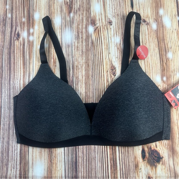 NWT STRM LINE BRA WIREFREE SIZE 40D - Picture 3 of 13